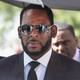 Illustration for article titled R. Kelly Faces Prostitution Charges for Soliciting a Minor Who Asked Him for an Autograph
